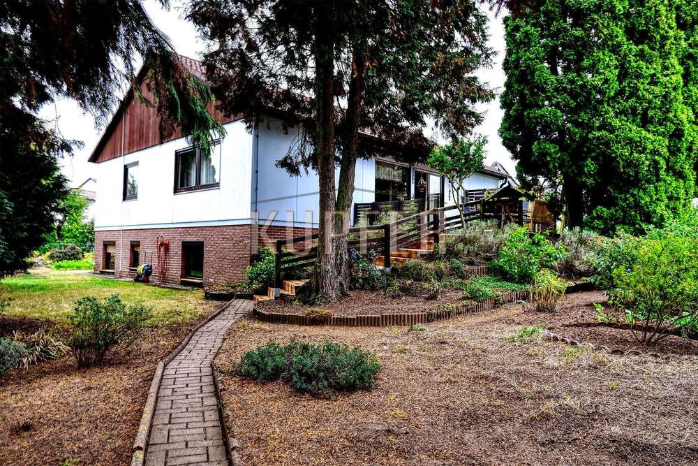 Thumbnail-Haus zum Kaufen in Uttenreuth 525.000,00 € 130.6 m²