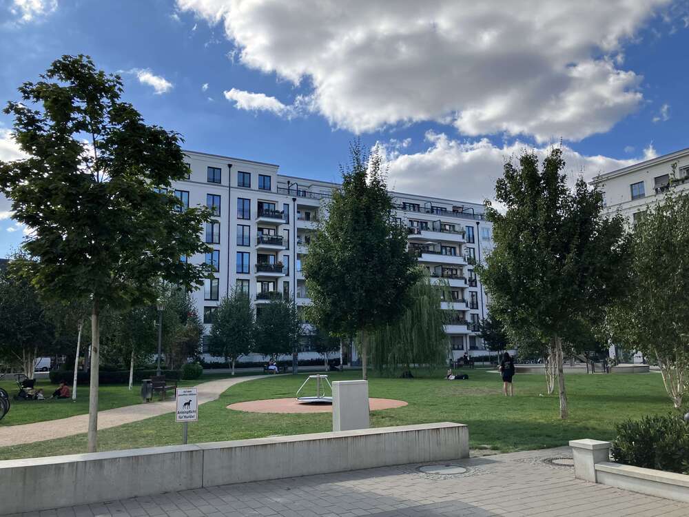 Thumbnail-Wohnung zum Mieten in Berlin 2.043,65 € 106.44 m²