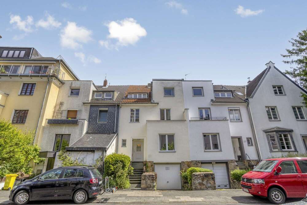 Thumbnail-Haus zum Kaufen in Köln-Klettenberg 1.195.000,00 € 177 m²