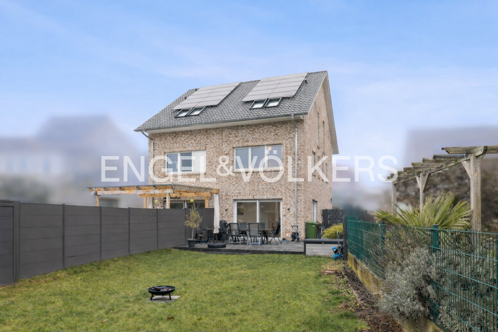 Thumbnail-Haus zum Kaufen in Dormagen 690.000,00 € 123 m²