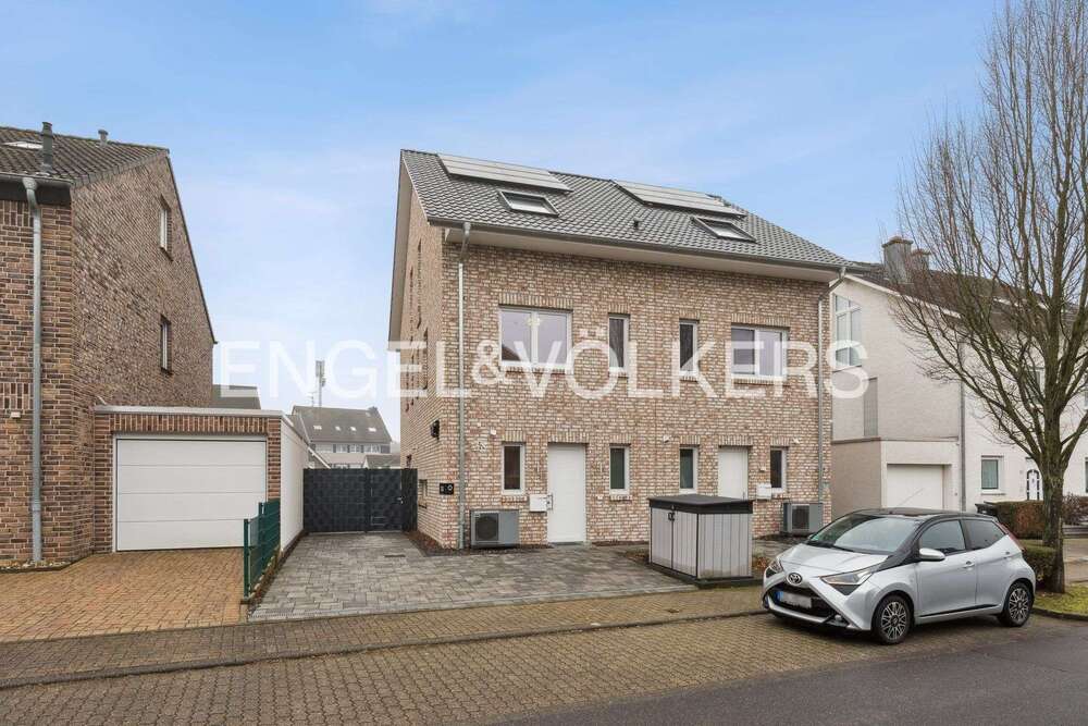 Thumbnail-Haus zum Kaufen in Dormagen 710.000,00 € 123 m²