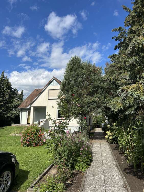 Thumbnail-Haus zum Mieten in Falkensee 2.500,00 € 170 m²