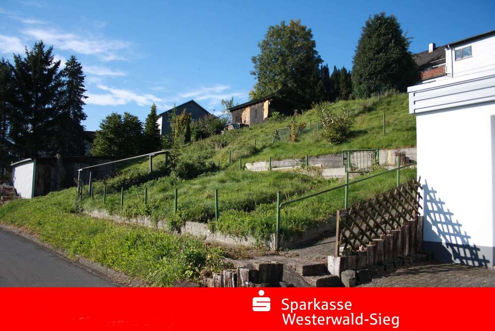 Thumbnail-Grundstück zu verkaufen in Weitefeld 40.000,00 € 1325 m²