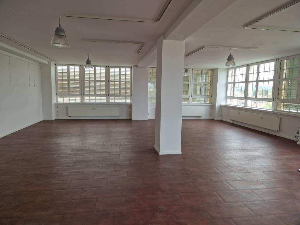 Thumbnail-Büro in Dresden 1.424,50 € 259 m²