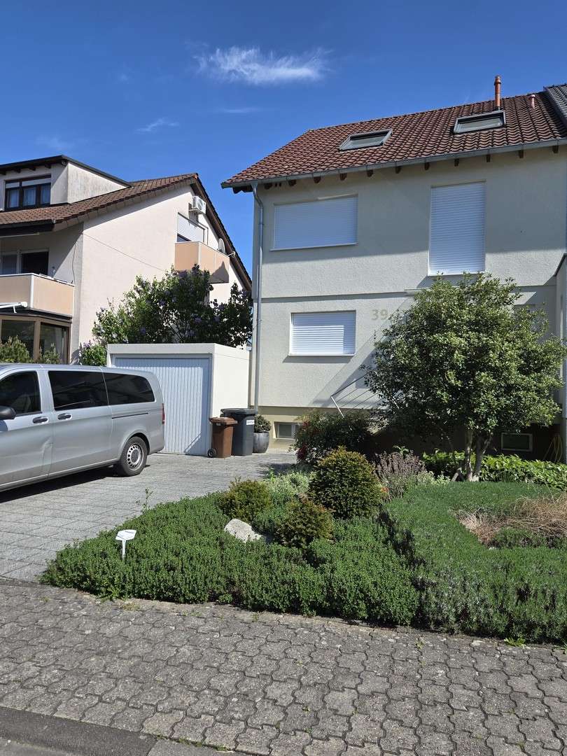 Thumbnail-Haus zum Mieten in Stutensee 2.190,00 € 180 m²
