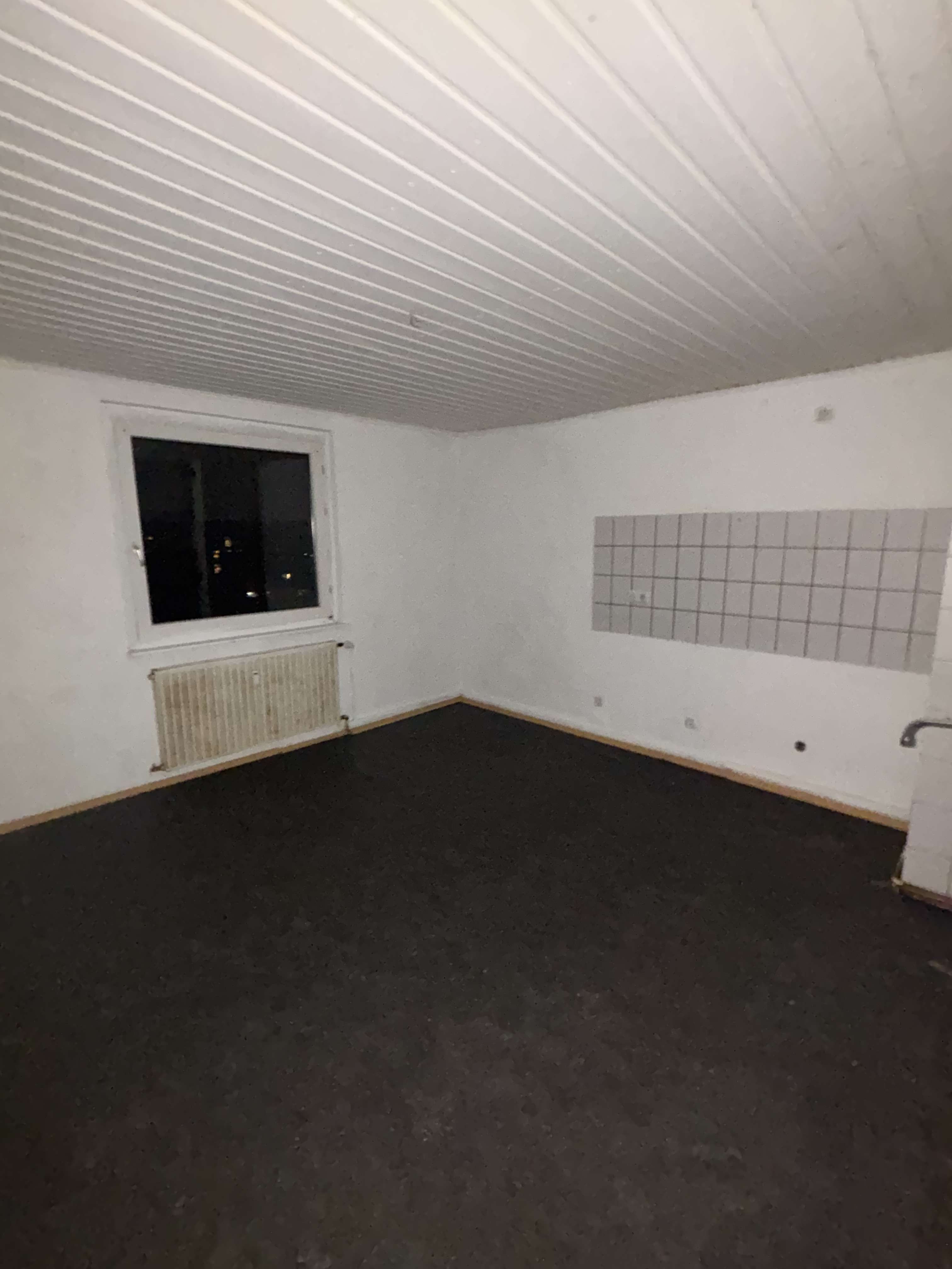 Thumbnail-Wohnung zum Mieten in Duisburg 420,00 € 90.36 m²