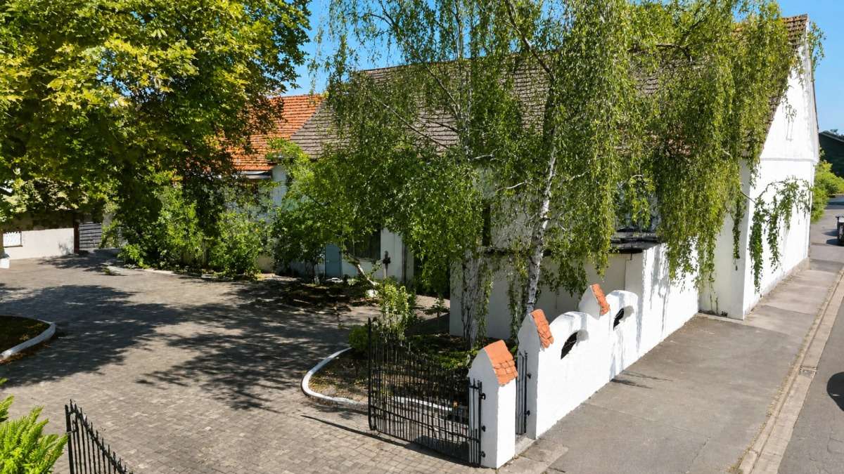Thumbnail-Halle in Dortmund 375.000,00 € 420 m²