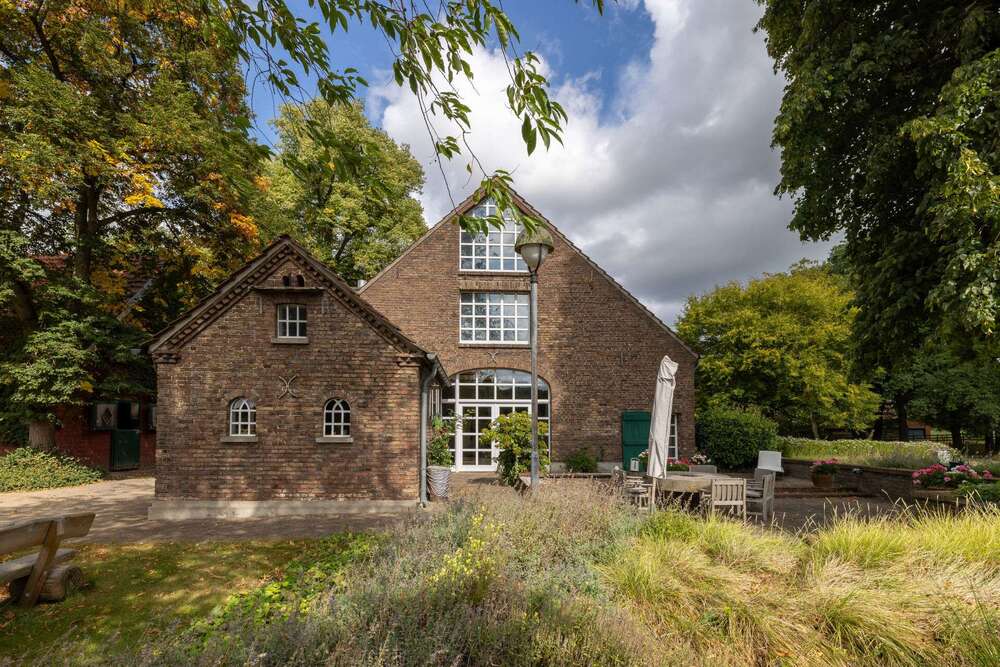 Thumbnail-Haus zum Kaufen in Schermbeck 1.950.000,00 € 563 m²