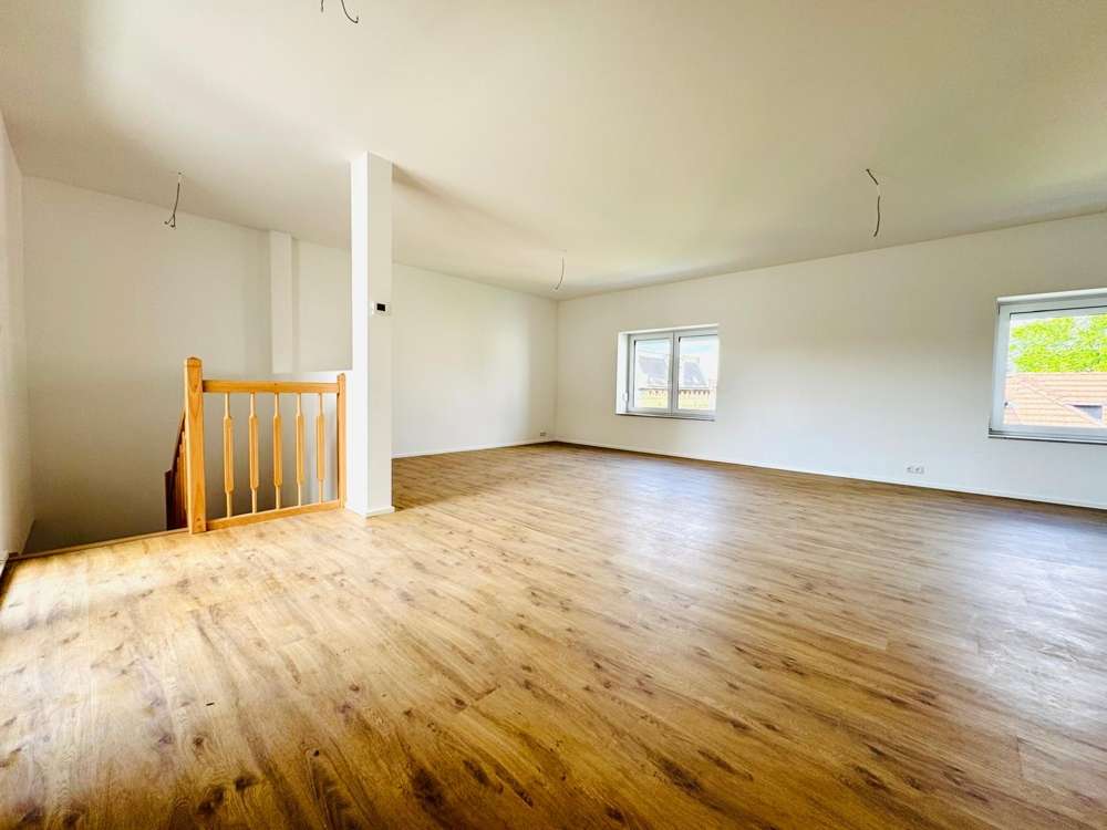 Thumbnail-Wohnung zum Mieten in Markranstädt 1.575,00 € 125.25 m²