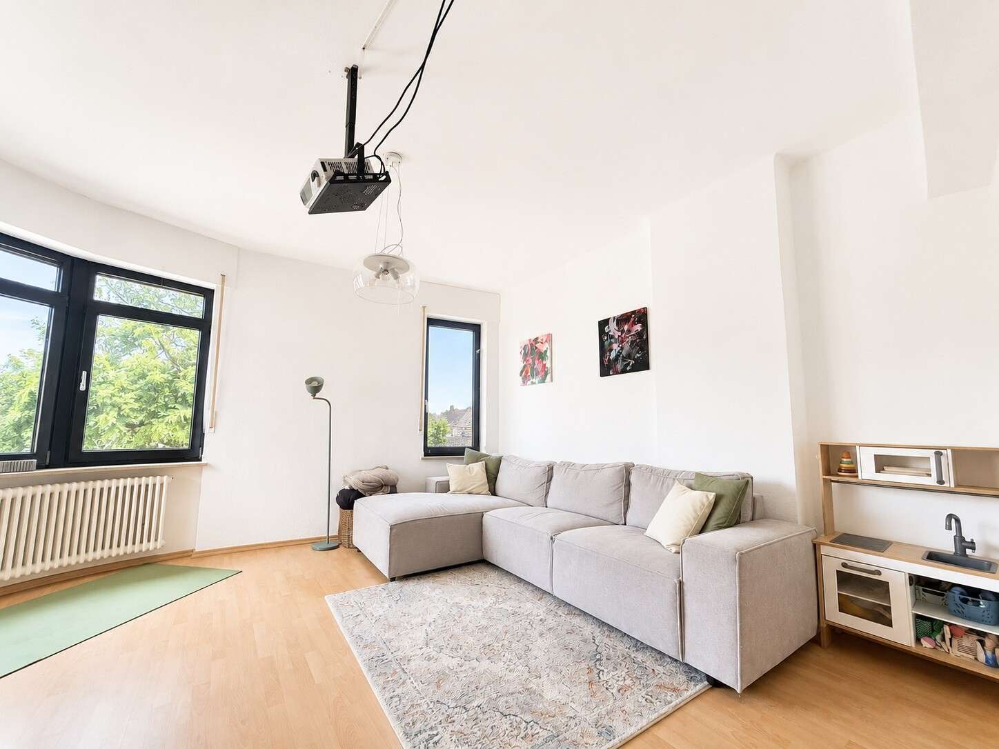 Thumbnail-Wohnung zum Mieten in Krefeld-Uerdingen 895,00 € 100 m²