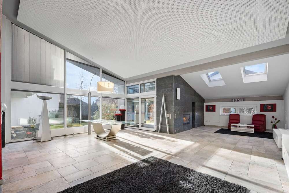 Thumbnail-Haus zum Kaufen in Vöhringen 869.000,00 € 289 m²