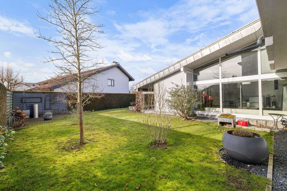 Thumbnail-Haus zum Kaufen in Vöhringen 869.000,00 € 289 m²