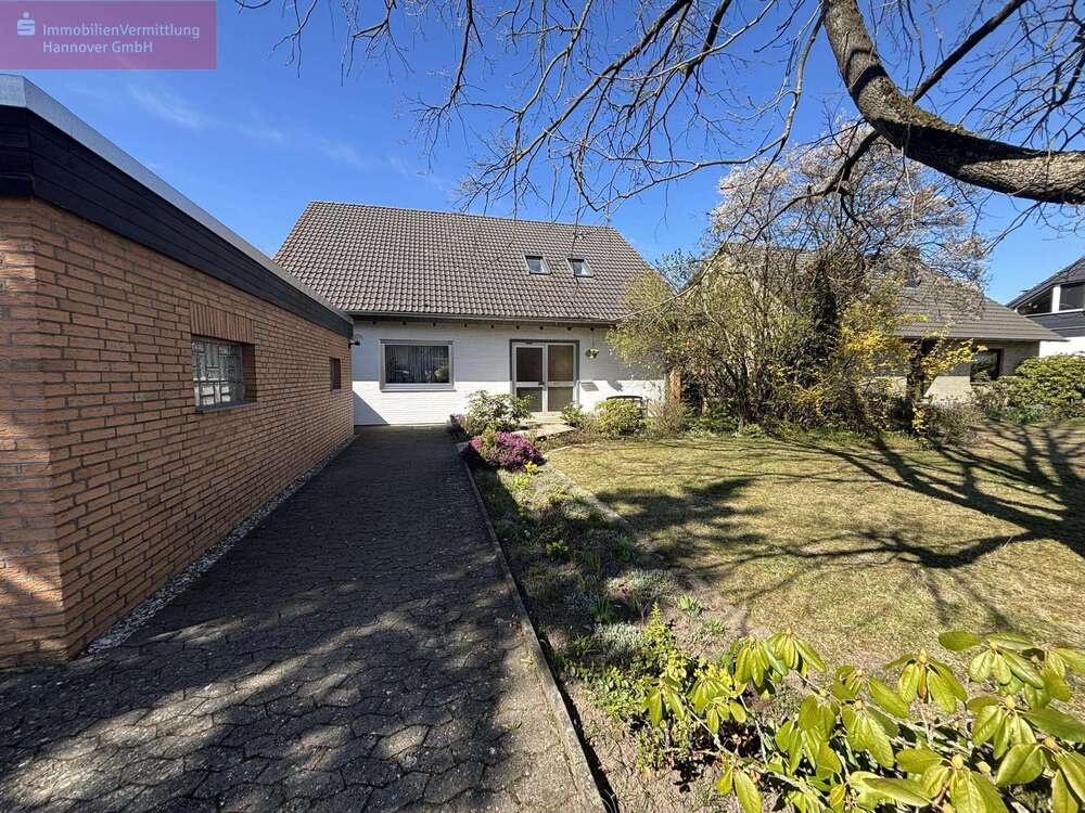 Thumbnail-Haus zum Kaufen in Lehrte 349.000,00 € 206 m²