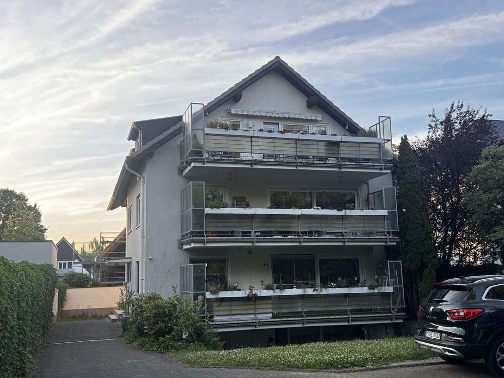 Thumbnail-Wohnung zum Mieten in Köln-Rath 1.710,00 € 114 m²