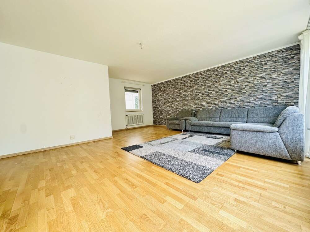 Thumbnail-Wohnung zum Kaufen in Hannover Mühlenberg 236.000,00 € 124 m²