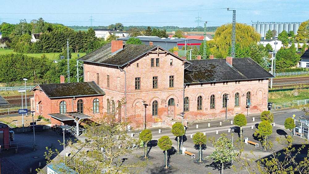 Thumbnail-Haus zum Kaufen in Züssow 49.000,00 € 692 m²