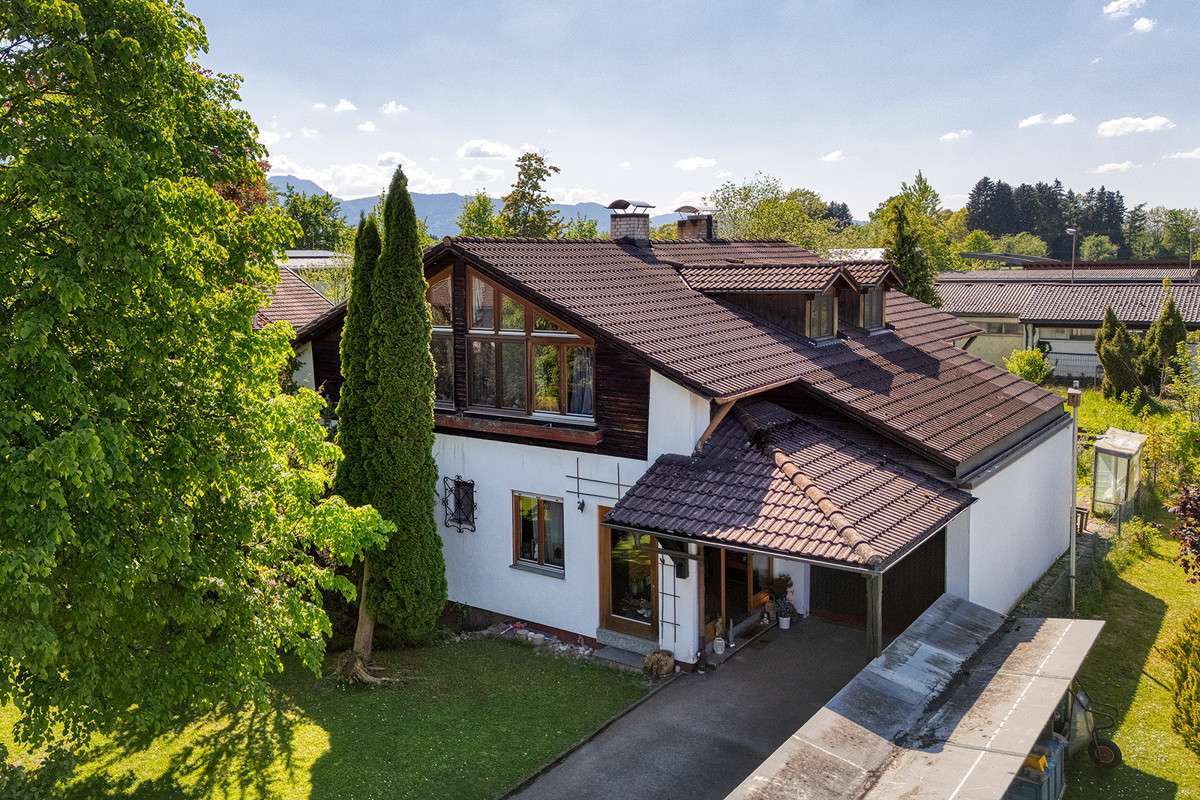 Thumbnail-Haus zum Kaufen in Raubling 1.090.000,00 € 241 m²