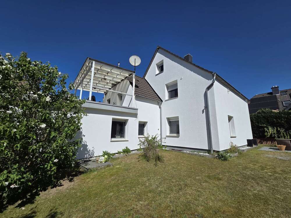 Thumbnail-Haus zum Kaufen in Erkrath 799.000,00 € 246 m²