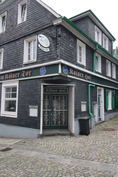 Thumbnail-Haus zum Kaufen in Remscheid 300.000,00 € 286 m²