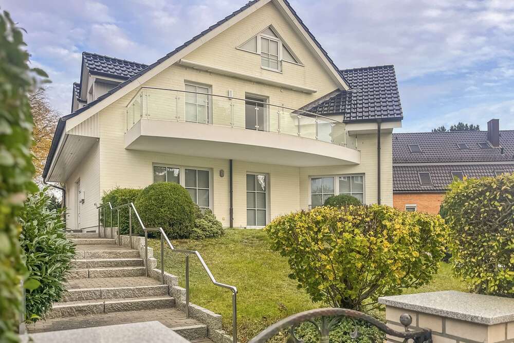 Thumbnail-Wohnung zum Kaufen in Travemünde 1.530.000,00 € 177 m²