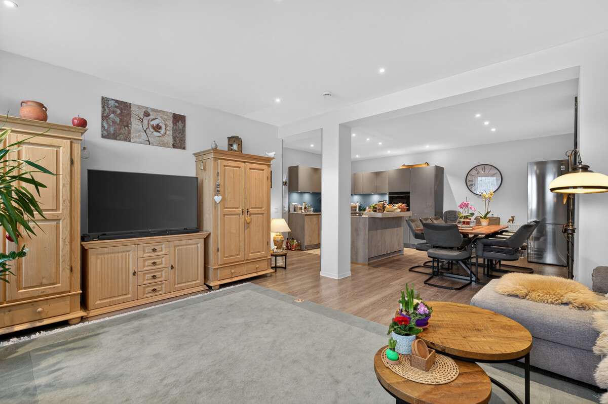 Thumbnail-Wohnung zum Kaufen in Pforzheim 449.000,00 € 116.82 m²