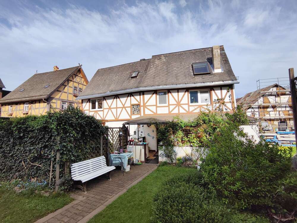 Thumbnail-Haus zum Kaufen in Löhnberg 119.000,00 € 102 m²