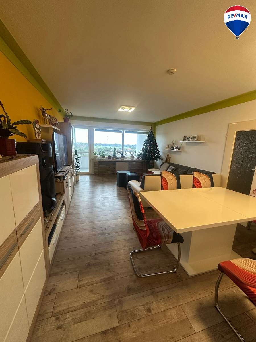 Thumbnail-Wohnung zum Kaufen in Hiddenhausen 115.000,00 € 81 m²