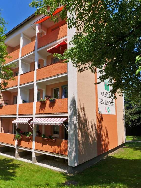 Thumbnail-Wohnung zum Mieten in Limbach-Oberfrohna 360,00 € 62.26 m²