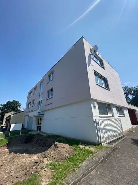 Thumbnail-Haus zum Kaufen in Heusenstamm 2.400.000,00 € 2100 m²