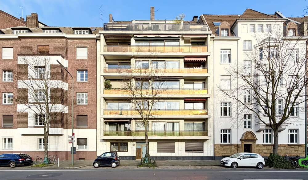 Thumbnail-Wohnung zum Kaufen in Düsseldorf 184.000,00 € 37 m²