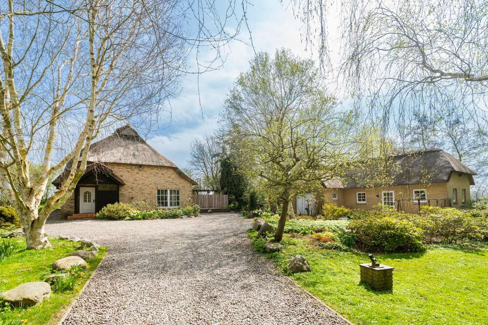 Thumbnail-Haus zum Kaufen in Brodersby 780.000,00 € 275 m²