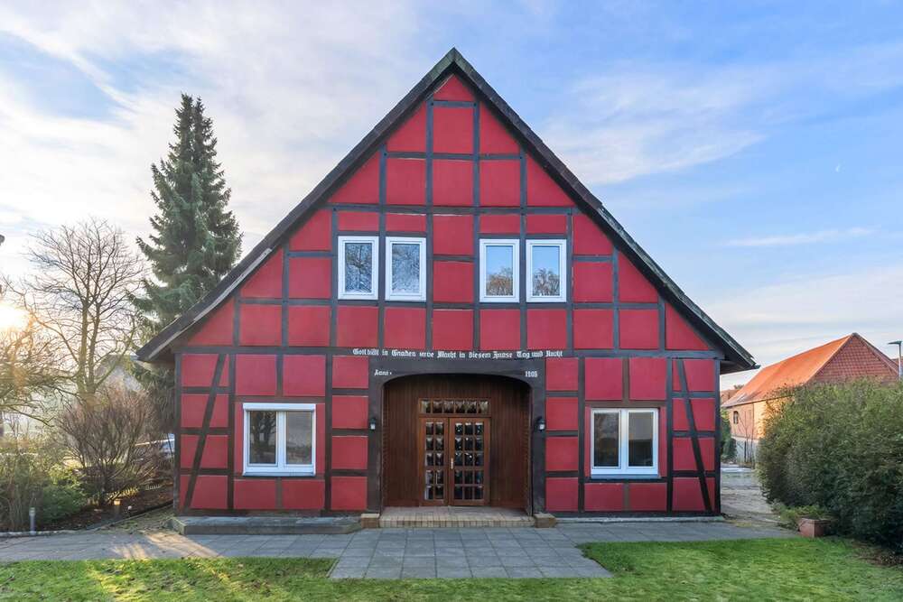 Thumbnail-Haus zum Kaufen in Neustadt am Rübenberge 299.000,00 € 277 m²