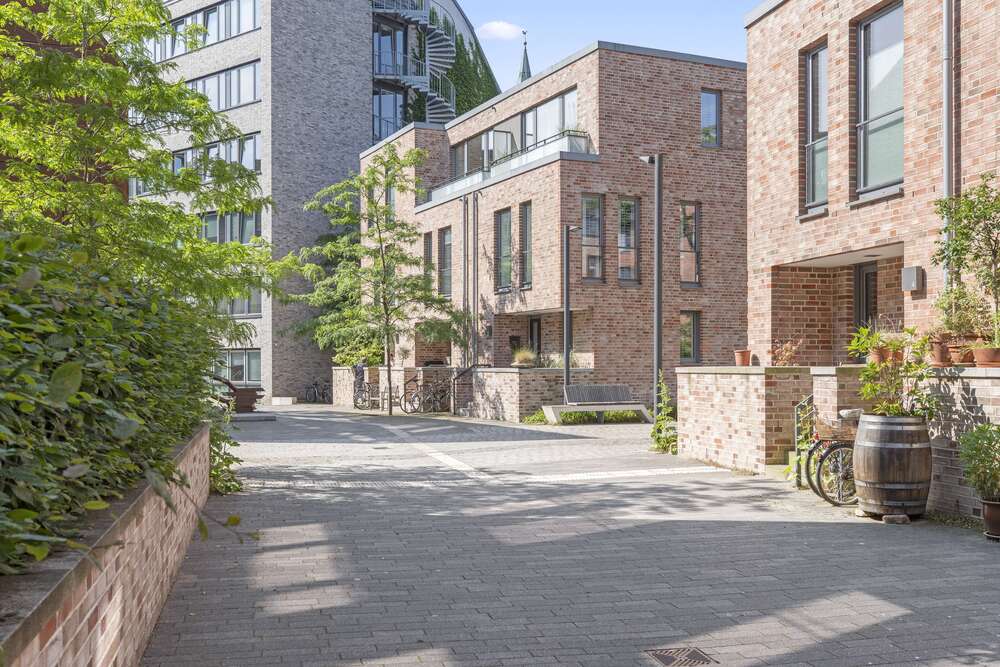 Thumbnail-Haus zum Kaufen in Kiel 1.080.000,00 € 150 m²