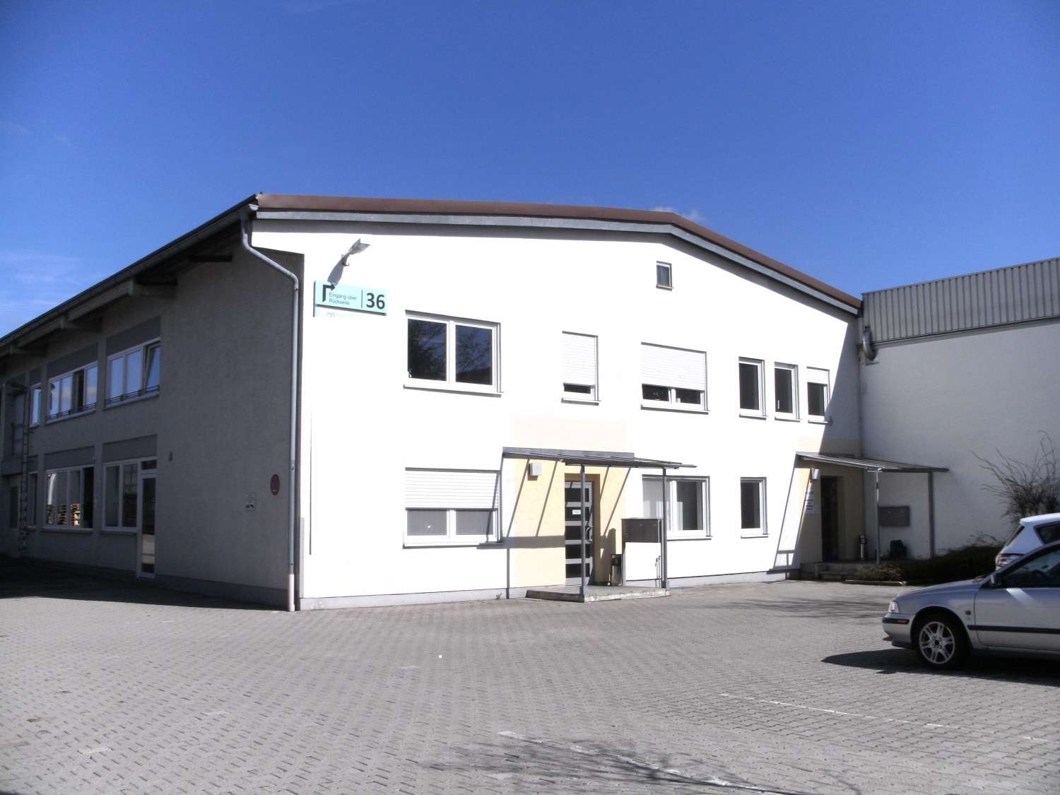 Thumbnail-Halle in Augsburg 1.050,00 € 89.13 m²