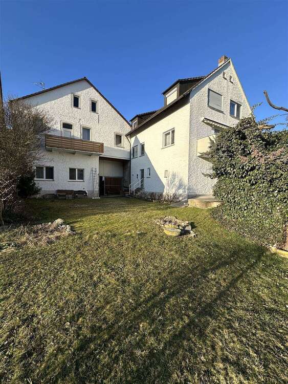 Thumbnail-Haus zum Kaufen in Ebelsbach 320.000,00 € 400 m²