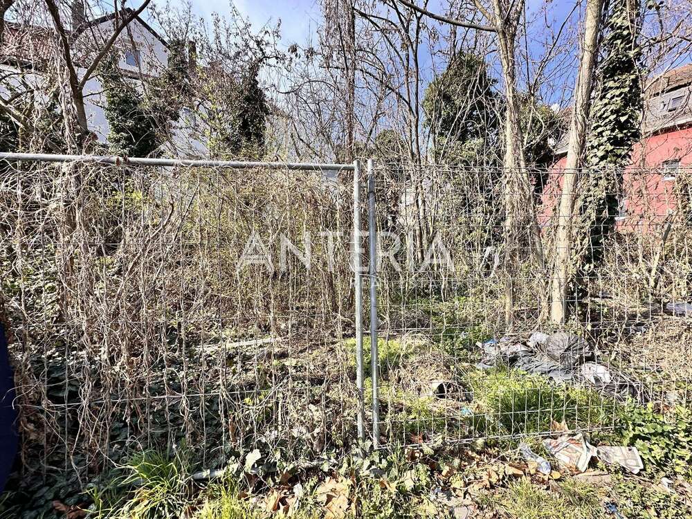 Thumbnail-Grundstück zu verkaufen in Mannheim 300.000,00 € 429 m²