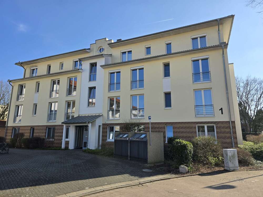 Thumbnail-Wohnung zum Mieten in Garbsen-Berenbostel 1.000,00 € 95 m²