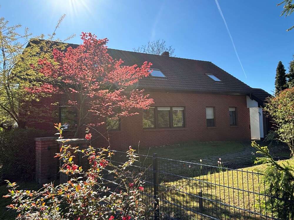 Thumbnail-Haus zum Mieten in Vetschau 1.600,00 € 203 m²