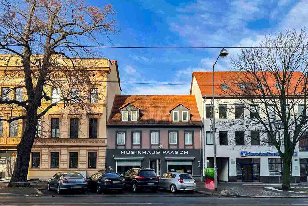 Thumbnail-Haus zum Kaufen in Magdeburg 400.000,00 € 280.27 m²
