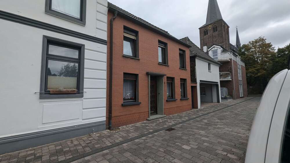 Thumbnail-Haus zum Kaufen in Sonsbeck 175.000,00 € 100 m²