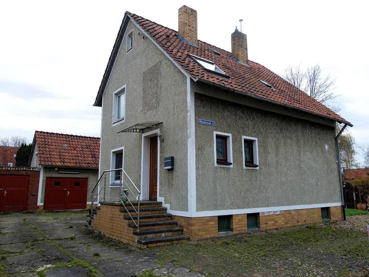 Thumbnail-Haus zum Kaufen in Peine Schmedenstedt 189.000,00 € 96 m²