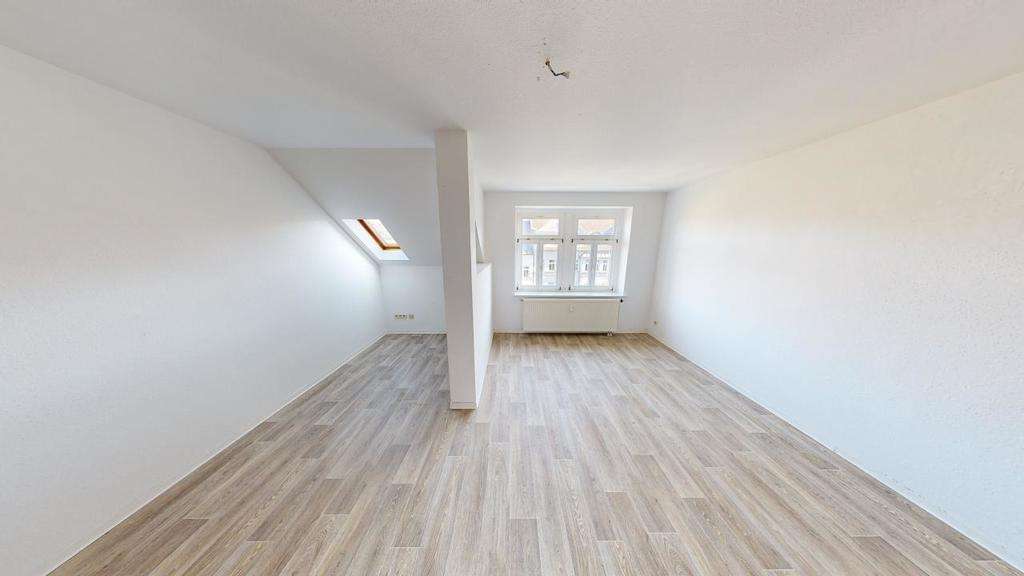 Thumbnail-Wohnung zum Mieten in Chemnitz 462,00 € 83.91 m²