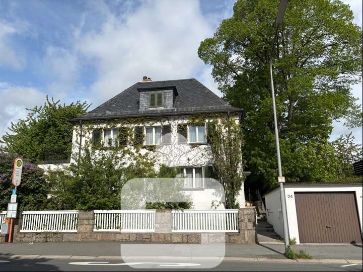 Thumbnail-Haus zum Kaufen in Hof 299.000,00 € 208 m²
