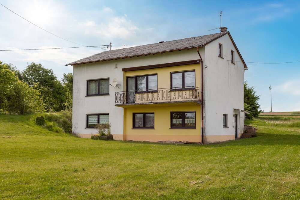 Thumbnail-Haus zum Kaufen in Kalenborn-Scheuern 159.000,00 € 145 m²