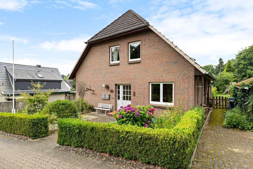 Thumbnail-Haus zum Kaufen in Buchholz in der Nordheide Dibbersen 479.000,00 € 186.63 m²