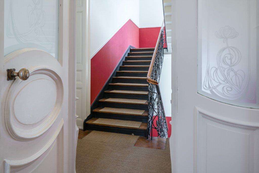 Thumbnail-Wohnung zum Mieten in Wiesbaden 3.000,00 € 165 m²