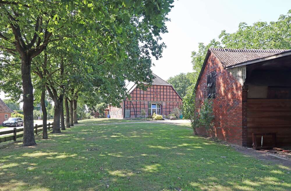 Thumbnail-Haus zum Kaufen in Dannenberg (Elbe) 469.000,00 € 360 m²