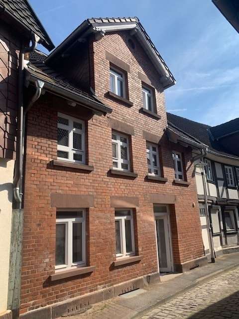 Thumbnail-Haus zum Kaufen in Holzminden 225.000,00 € 155 m²