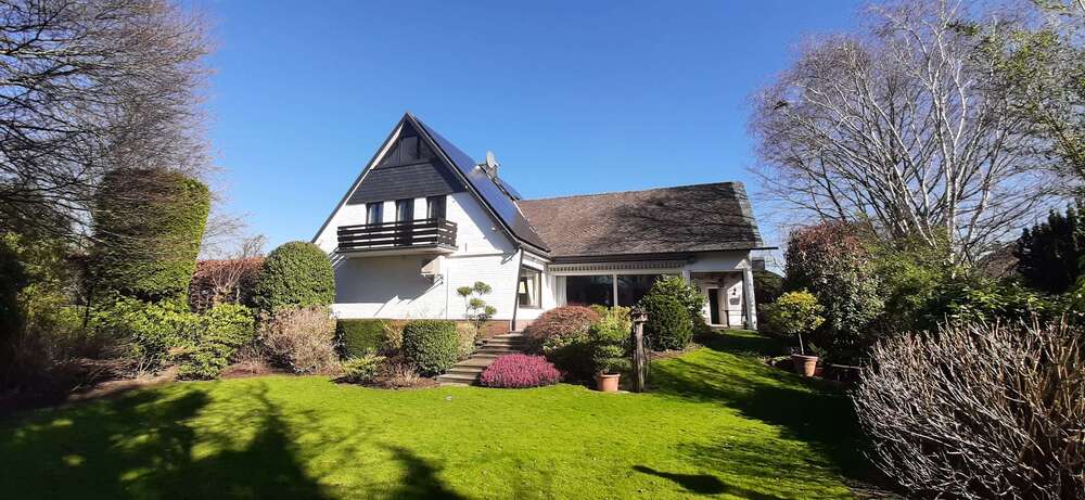 Thumbnail-Haus zum Kaufen in Krefeld 1.250.000,00 € 245 m²