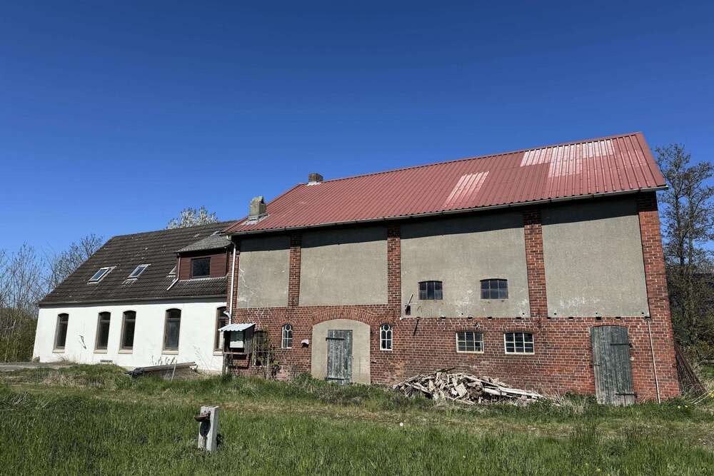 Thumbnail-Haus zum Kaufen in Wurster Nordseeküste 165.000,00 € 196 m²